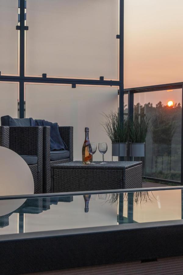 Lighthouse Luxury Penthouse - Jantar Apartamenty Mrzezyno Luaran gambar